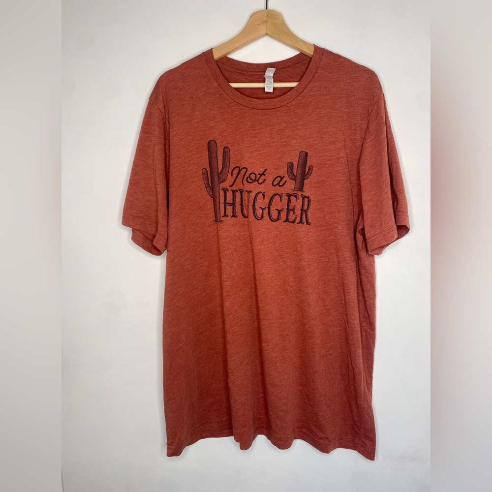 “Not a Hugger” Cactus Tee, Size 2XL - Picture 2 of 4